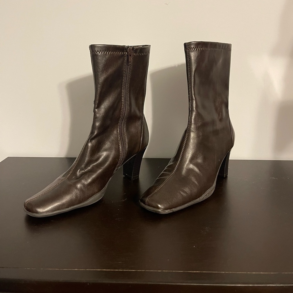 Aerosoles Brown Square Toe Boots Size 9